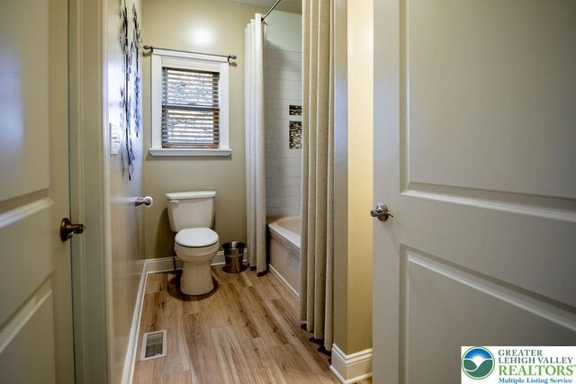 4934 Steuben Road, Lower Nazareth Twp, PA 18064