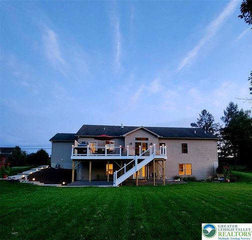 4934 Steuben Road, Lower Nazareth Twp, PA 18064