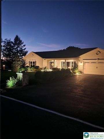 4934 Steuben Road, Lower Nazareth Twp, PA 18064