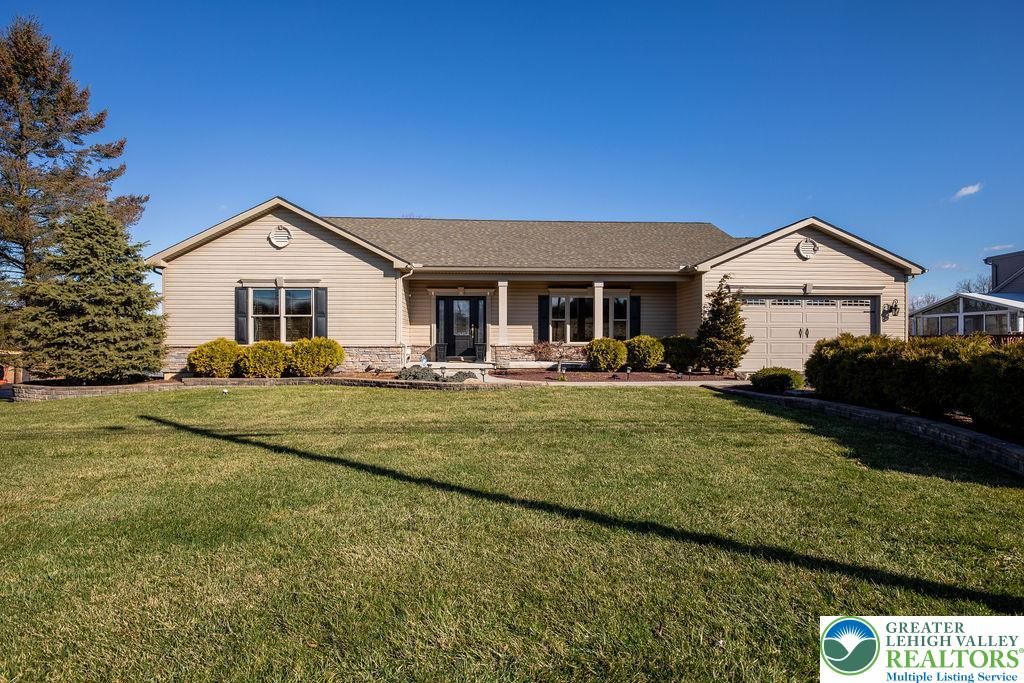 4934 Steuben Road, Lower Nazareth Twp, PA 18064