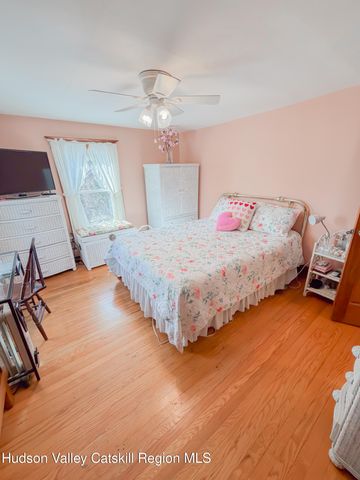 8874 9w Route, Athens, NY 12015