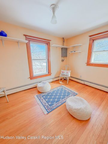 8874 9w Route, Athens, NY 12015