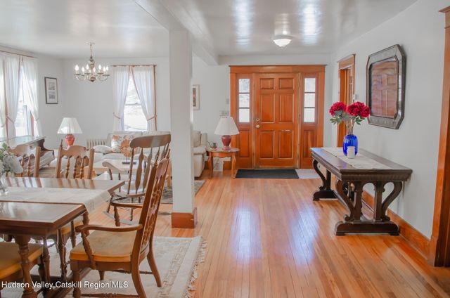 8874 9w Route, Athens, NY 12015