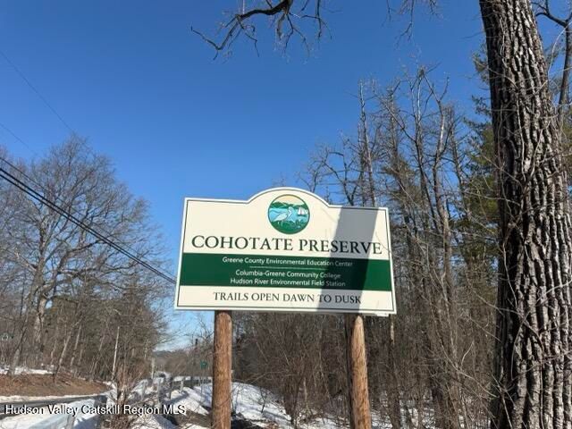 8874 9w Route, Athens, NY 12015