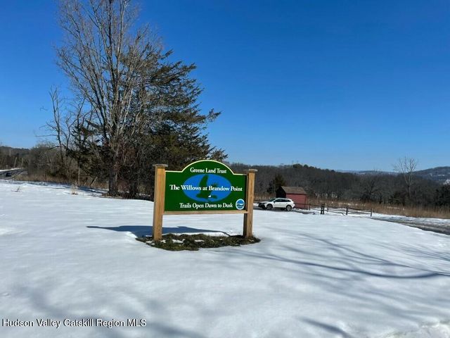 8874 9w Route, Athens, NY 12015