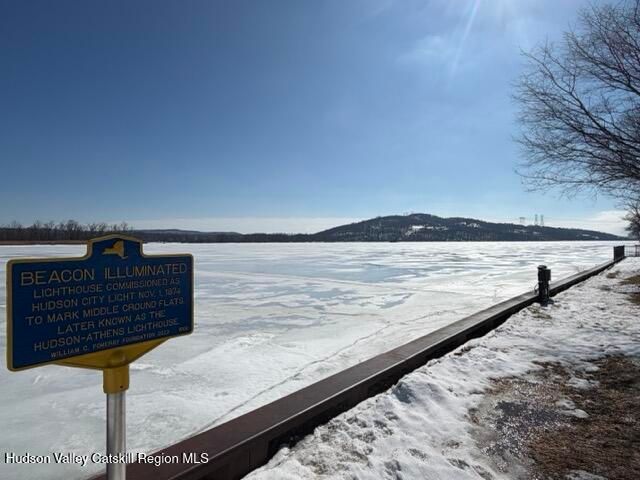 8874 9w Route, Athens, NY 12015