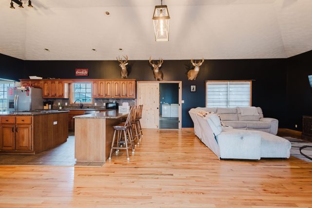 165 John Jones Road, Salvisa, KY 40372