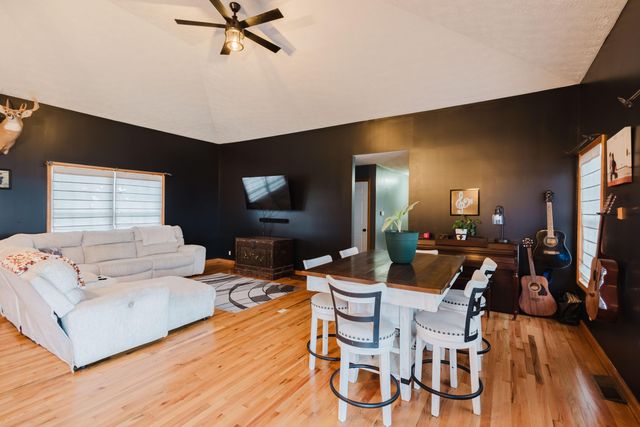 165 John Jones Road, Salvisa, KY 40372