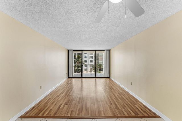 3545 S Ocean Boulevard 405, South Palm Beach, FL 33480