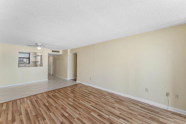 3545 S Ocean Boulevard 405, South Palm Beach, FL 33480