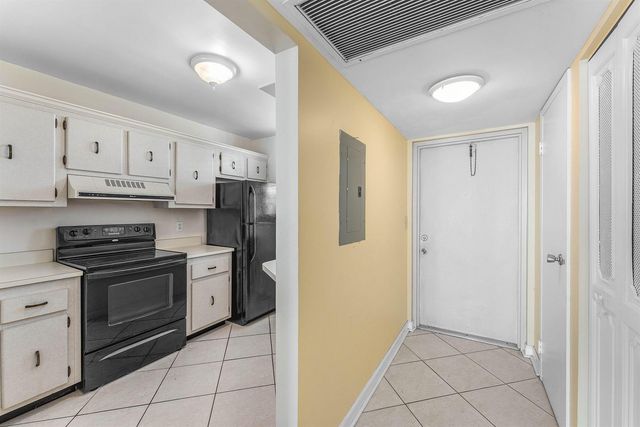 3545 S Ocean Boulevard 405, South Palm Beach, FL 33480