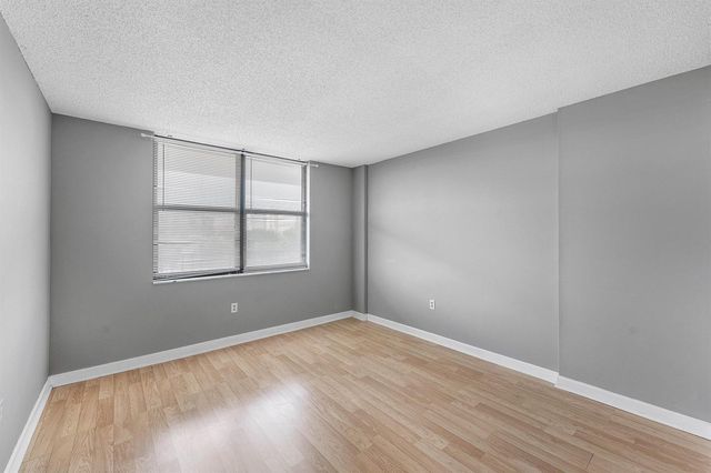 3545 S Ocean Boulevard 405, South Palm Beach, FL 33480