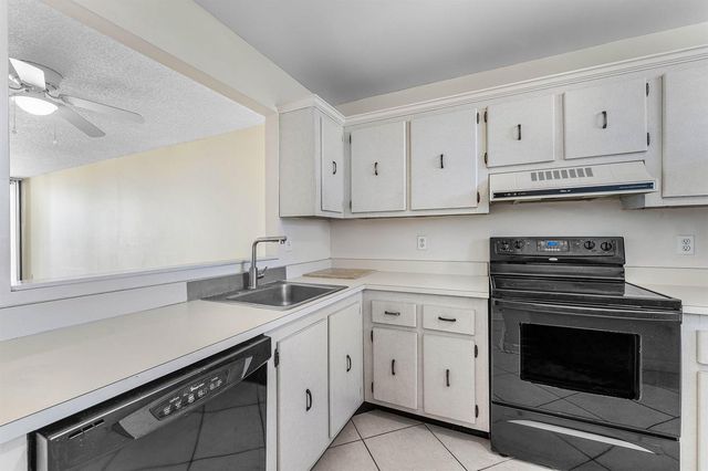 3545 S Ocean Boulevard 405, South Palm Beach, FL 33480