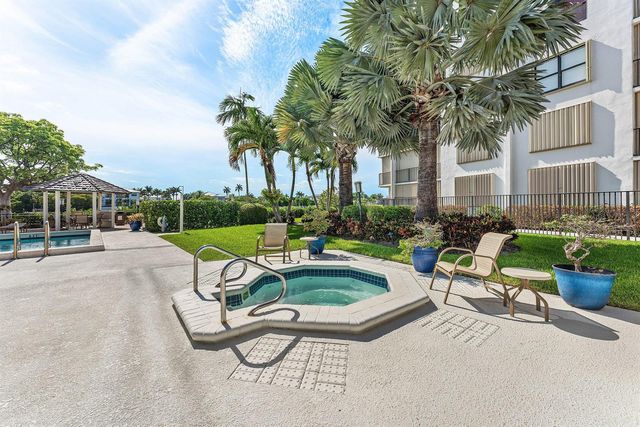 3545 S Ocean Boulevard 405, South Palm Beach, FL 33480