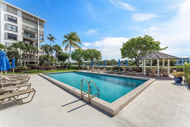 3545 S Ocean Boulevard 405, South Palm Beach, FL 33480