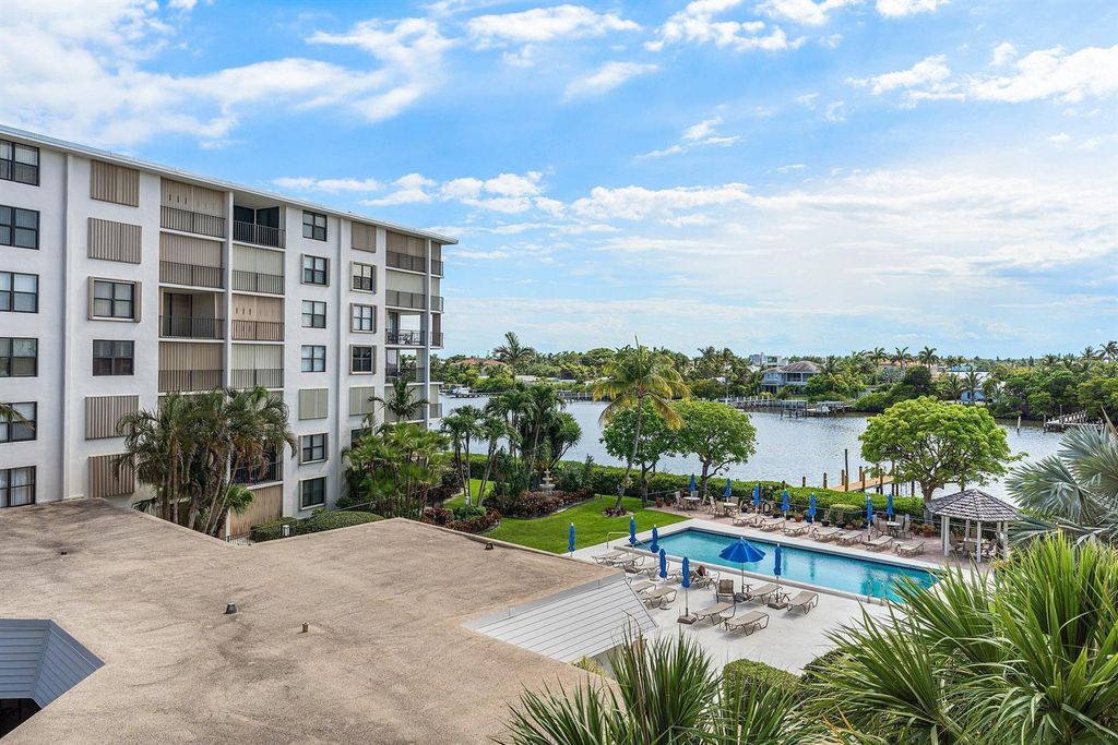 3545 S Ocean Boulevard 405, South Palm Beach, FL 33480
