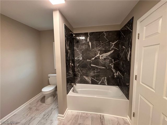255 Sunview Lane, Follansbee, WV 26037