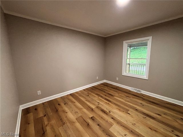 255 Sunview Lane, Follansbee, WV 26037