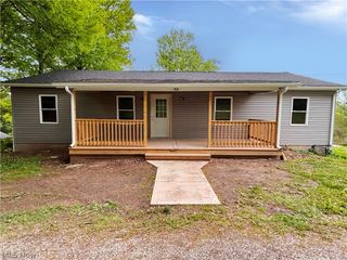255 Sunview Lane, Follansbee, WV 26037