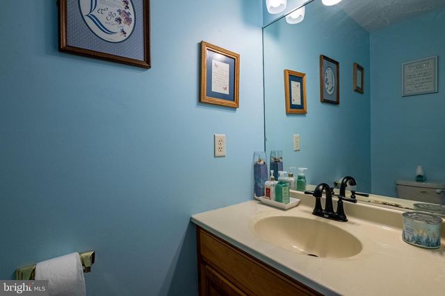 738 MARIA AVE, Sinking Spring, PA 19608