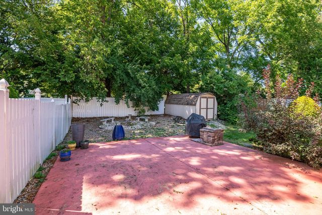 738 MARIA AVE, Sinking Spring, PA 19608