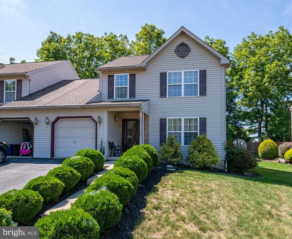 738 MARIA AVE, Sinking Spring, PA 19608