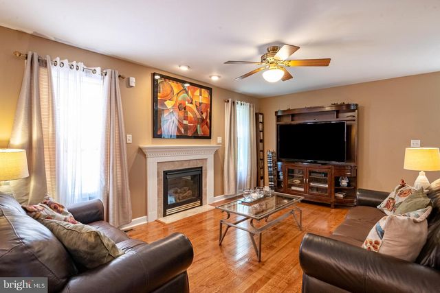738 MARIA AVE, Sinking Spring, PA 19608
