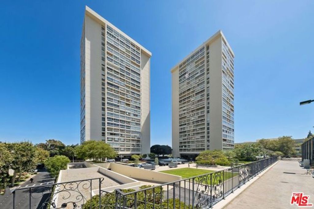 2220 Avenue Of The Stars 2203, Los Angeles, CA 90067