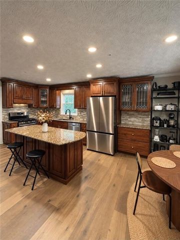 3731 Spring Leaf Lane, Acworth, GA 30101