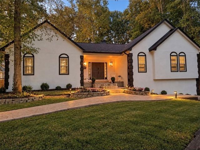 3731 Spring Leaf Lane, Acworth, GA 30101