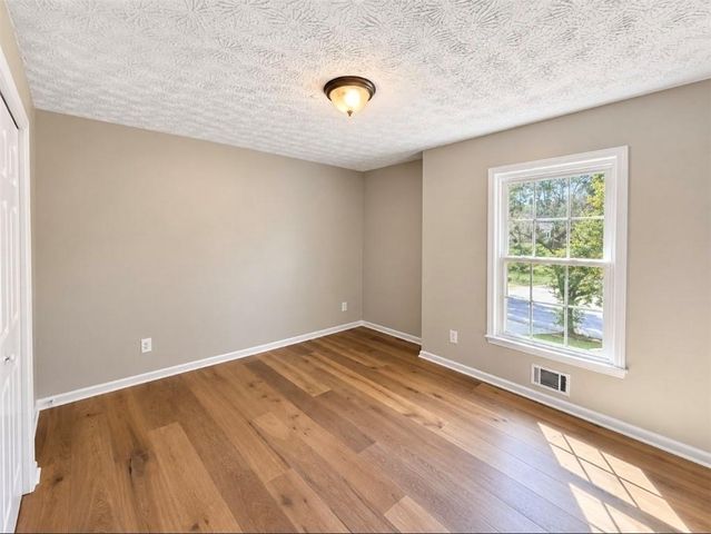 3731 Spring Leaf Lane, Acworth, GA 30101