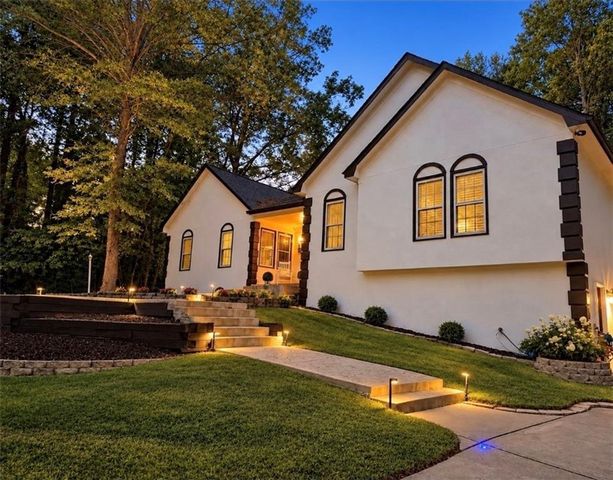 3731 Spring Leaf Lane, Acworth, GA 30101