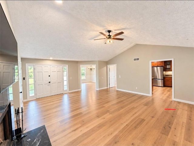 3731 Spring Leaf Lane, Acworth, GA 30101