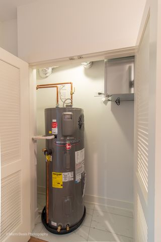 6537 S Rhodes Avenue, Chicago, IL 60637