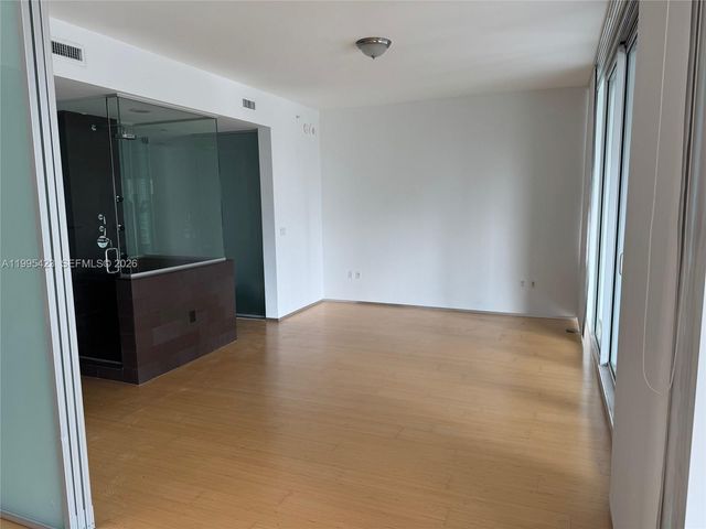 1040 Biscayne Blvd 3008, Miami, FL 33132