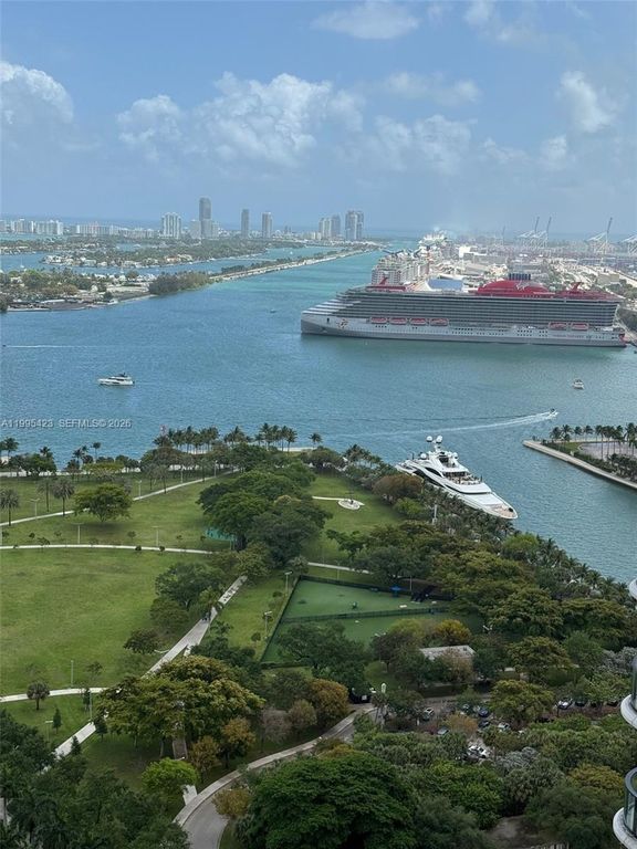 1040 Biscayne Blvd 3008, Miami, FL 33132