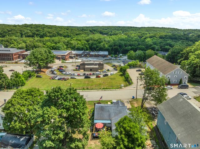 82 South 2nd Avenue, Norwich, CT 06380
