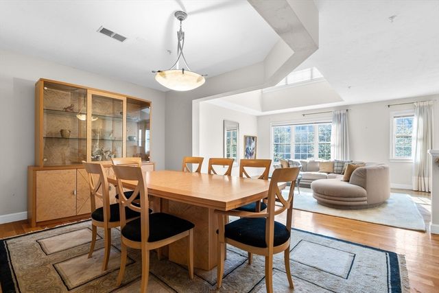 6 Tilden Commons Dr 6, Quincy, MA 02171