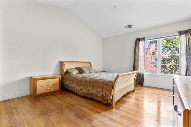 6 Tilden Commons Dr 6, Quincy, MA 02171