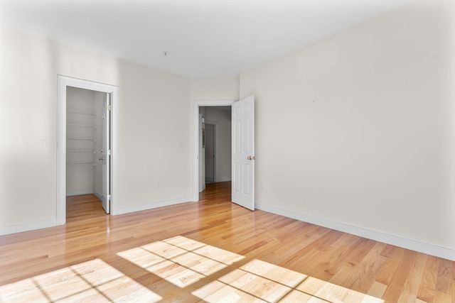 6 Tilden Commons Dr 6, Quincy, MA 02171