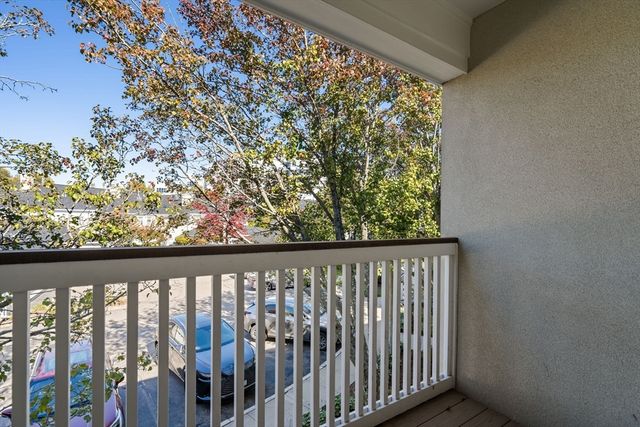 6 Tilden Commons Dr 6, Quincy, MA 02171