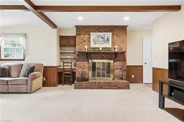 1291 Old Salem Road, Kernersville, NC 27284