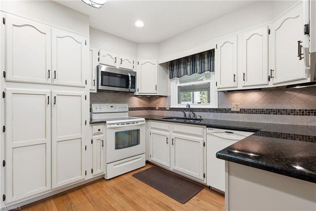 1291 Old Salem Road, Kernersville, NC 27284