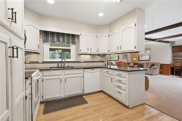 1291 Old Salem Road, Kernersville, NC 27284