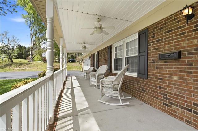 1291 Old Salem Road, Kernersville, NC 27284