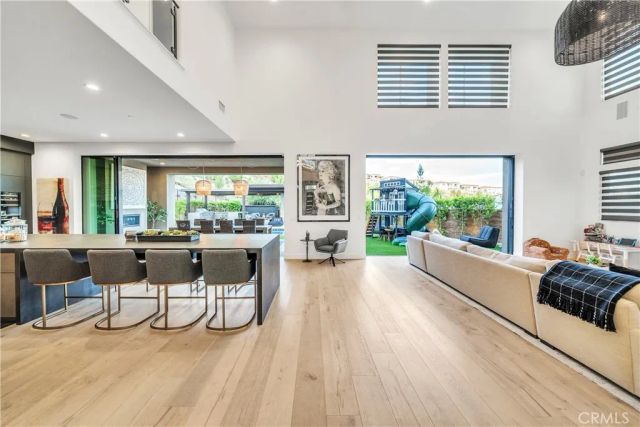 20431 W Windsor Lane, Porter Ranch, CA 91326