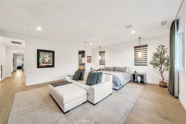 20431 W Windsor Lane, Porter Ranch, CA 91326