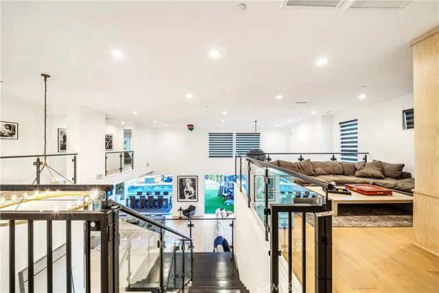 20431 W Windsor Lane, Porter Ranch, CA 91326