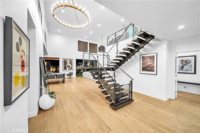 20431 W Windsor Lane, Porter Ranch, CA 91326