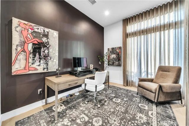 20431 W Windsor Lane, Porter Ranch, CA 91326